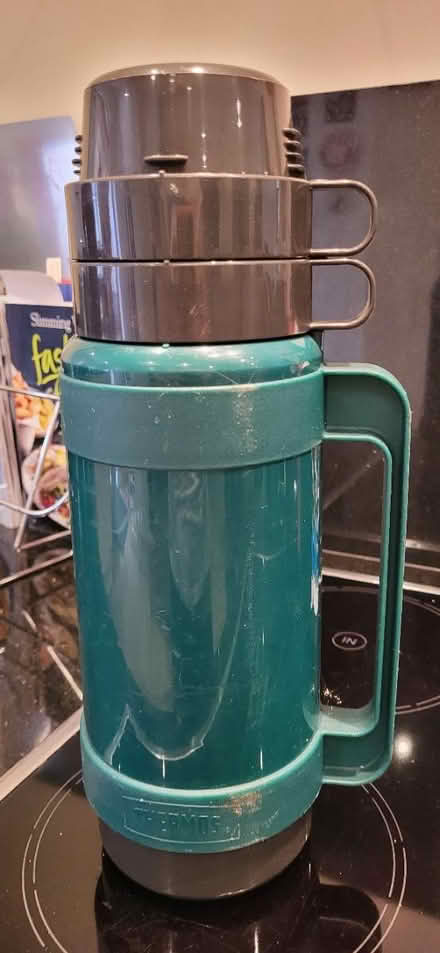Photo of free 1ltr Vacuum Flask (RH12) #1