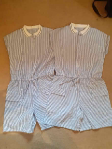 Photo of free School summer short-suits, age 9-10 (Panshanger AL7) #2