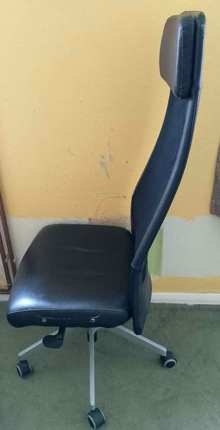 Photo of free Office/gamer's chair (Halstead CO9) #2