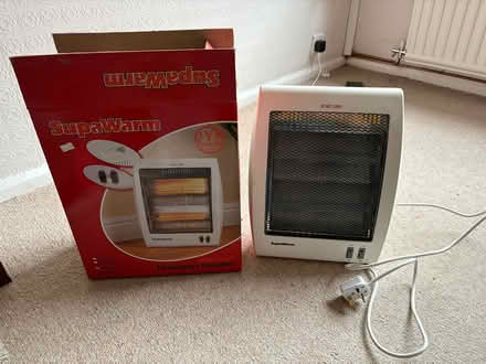 Photo of free Halogen heater 800w (Lymm) #1