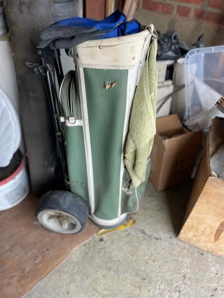 Photo of free 3 golf bags (New Barnet EN4) #2