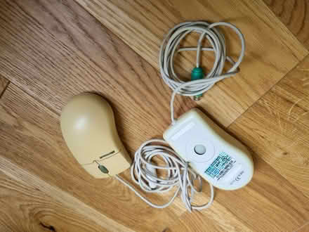 Photo of free Microsoft Computer Mice With Scroll Wheels (Woosehill RG41) #2