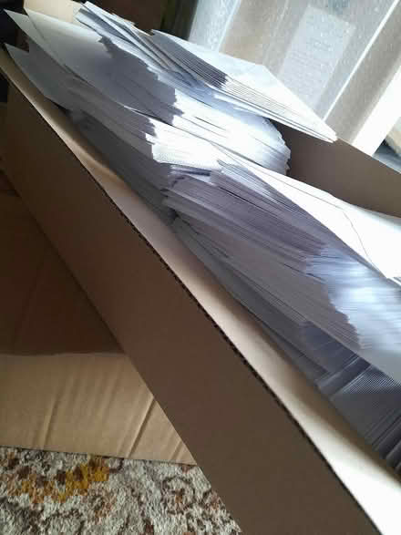 Photo of free Box of envelopes, white, square (BT30) #3