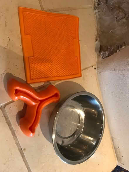 Photo of free Dog bowl, king toy, lick mat (Blagdon BS40) #1
