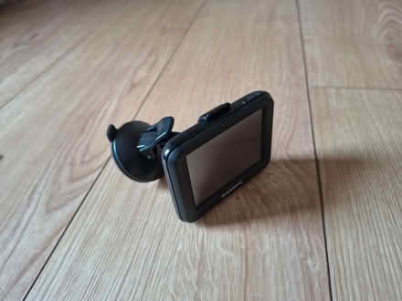 Photo of free Garmin satnav (Dean Court OX2) #4