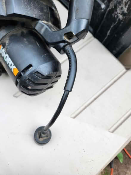 Photo of free Worx blower (Temple Hills,MD) #3