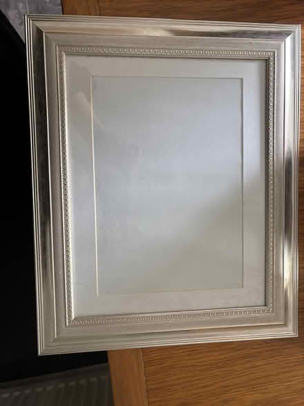 Photo of free Phone frame (RH16) #1