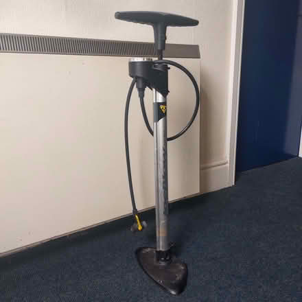 Photo of free For parts only Bike Pump (Endcliffe S10) #1