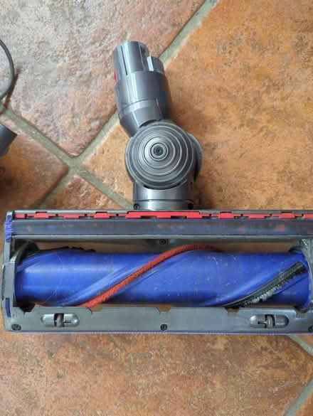 Photo of free Dyson vacuum cleaner (Sheffield S12) #4