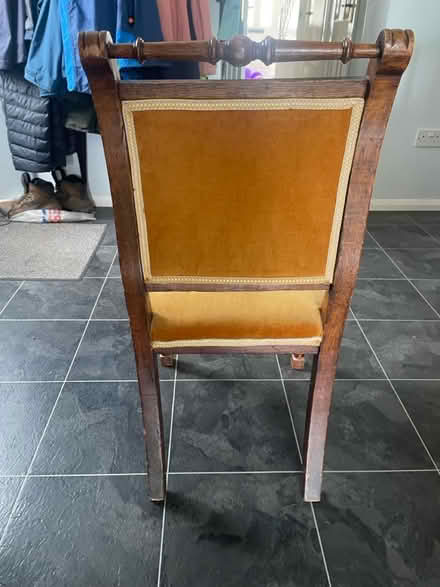 Photo of free Small ‘antique’ chair (Chalfont St Peter) #2