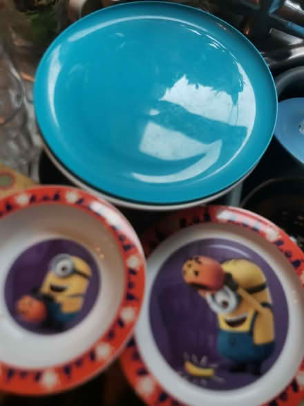 Photo of free Melemain plates and bowls (Kingsley Park) #1