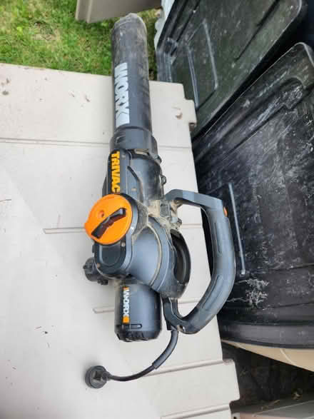 Photo of free Worx blower (Temple Hills,MD) #2