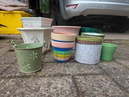 Photo of free Plant pots (various) (Blossomfield B91) #3