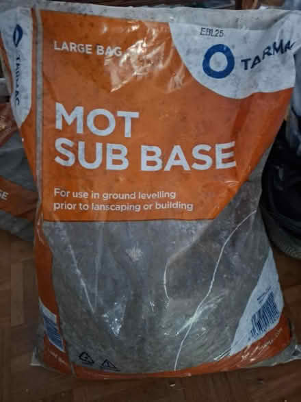 Photo of free MOT sub base (Isleworth TW7) #1
