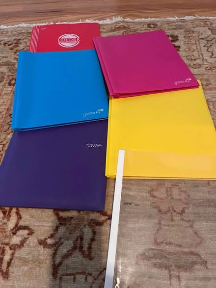 Photo of free Colorful flat folders - never used (Vienna community center) #3