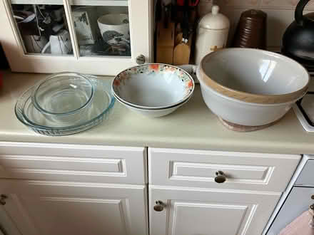 Photo of free Assorted cookware (Greenhills, East Kilbride) #1