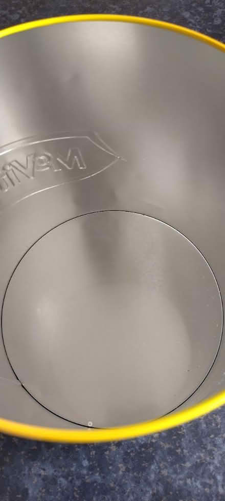 Photo of free McVities Biscuit Tin (NG10) #2