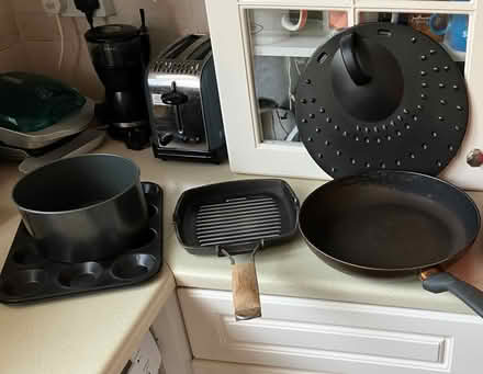 Photo of free Pans and bakeware (Greenhills, East Kilbride) #1