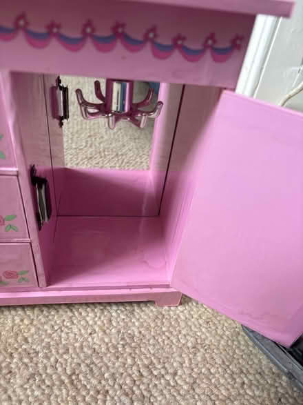 Photo of free Jewellery box (Dean EH4) #3