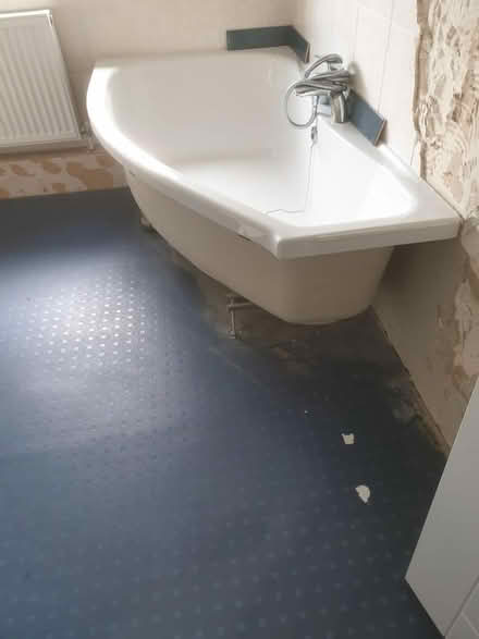Photo of free Corner bath (Greystones S11) #1