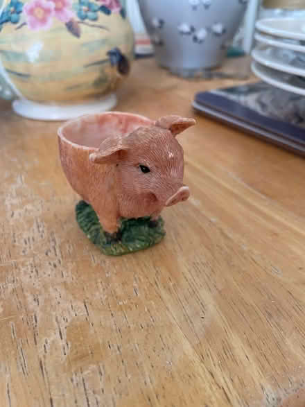 Photo of free Little pig egg cup (Gomshall gu5) #1