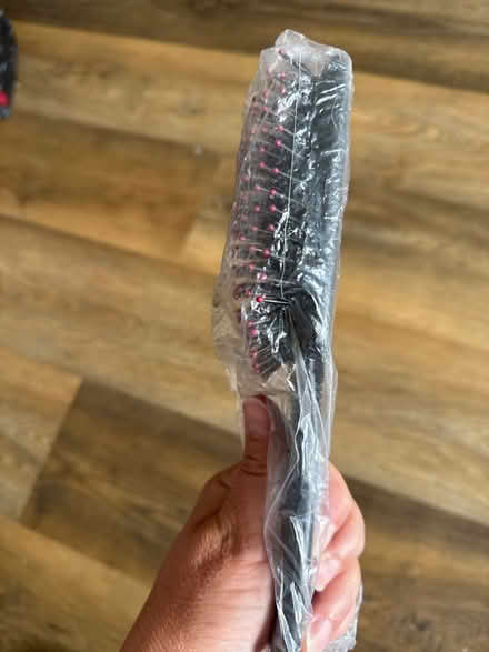 Photo of free New Hair brush and head bands (Common Edge FY4) #4