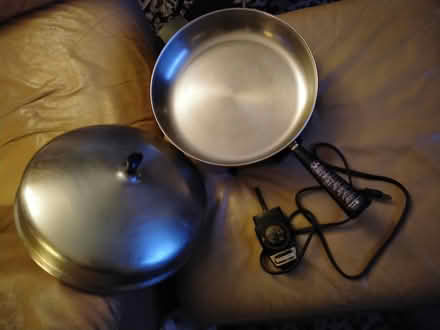 Photo of free Electric Frying Pan (Tacoma) #1
