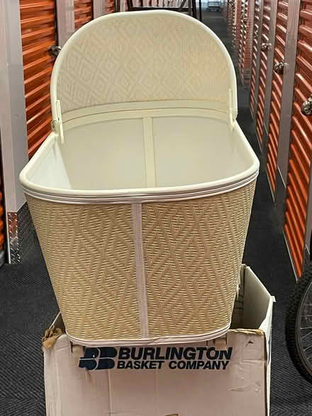 Photo of free Infant Bassinet w/ Sheets/Blankets (Just outside of Park Slope) #1