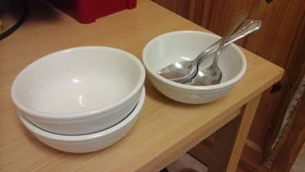 Photo of free 3 small bowls and 3 spoons (Shawlands) #1