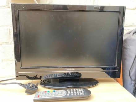 Photo of free Small Toshiba tv with built in dvd player (not a smart tv) (Barrow upon Soar LE12) #1