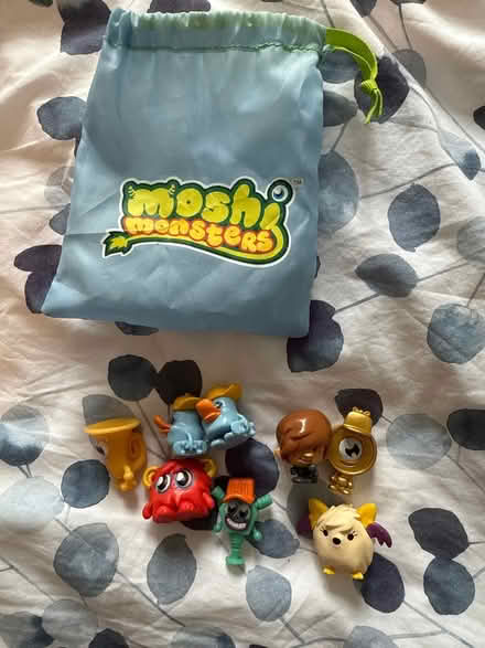 Photo of free Moshi monsters (Hatch Warren RG22) #1