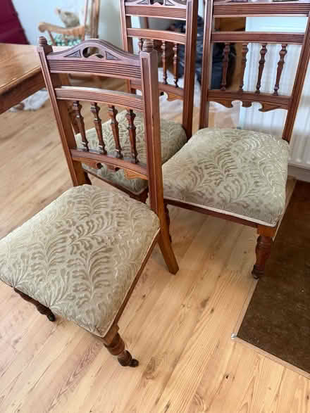 Photo of free Vintage Oak table and 3/4 chairs (Felpham PO22) #3