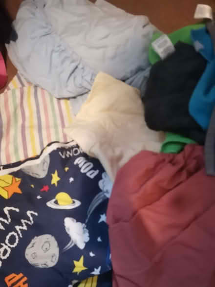 Photo of free Duvet sheets and towel (Kingsley Park) #1