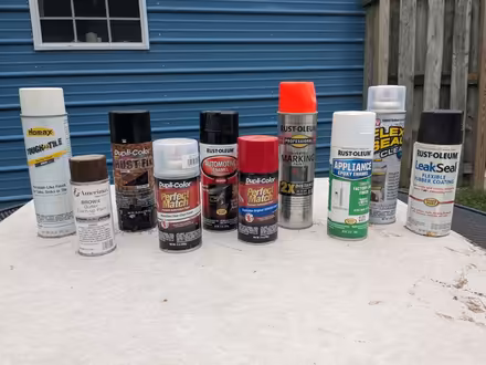 Photo of free All kinds of spray paint (Wayne, Annapolis/Wayne Rd) #1