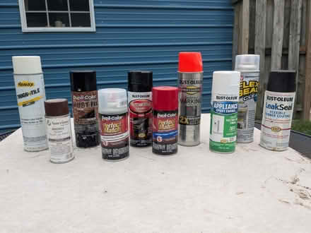 Photo of free All kinds of spray paint (Wayne, Annapolis/Wayne Rd) #1