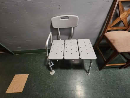Photo of free Shower bench (Flatlands, Brooklyn) #1