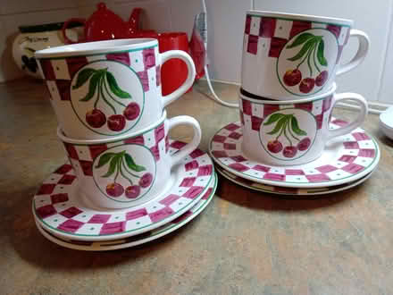 Photo of free Rayware cups and saucers (Orton Goldhay) #2