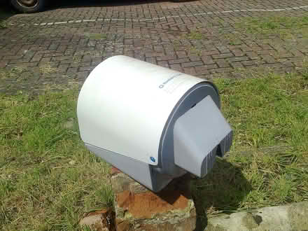 Photo of free Paper roll dispenser (GU51) #1