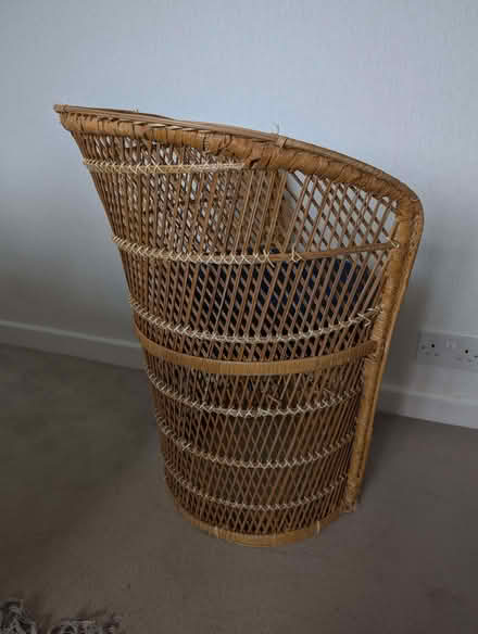 Photo of free Wicker chair with circular cushion (Kidlington OX5) #2