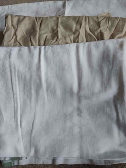 Photo of free 2 tablecloths and a curtain liner (Bridlington YO15) #1