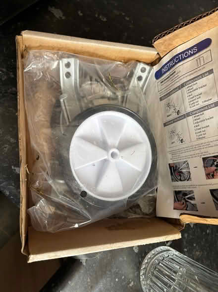 Photo of free Bike stabilisers (RH16) #1