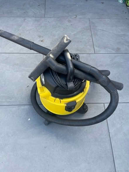 Photo of free Wet n Dry Vacuum Cleaner (Aspull Moor WN2) #2