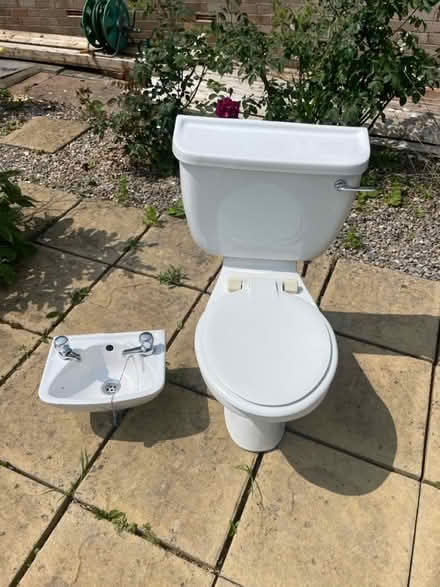 Photo of free Toilet and basin (BS29) #3