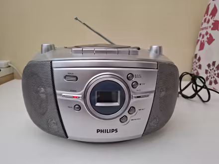 Photo of free Philips radio cassette player (Nr Horlicks, Slough SL1) #2