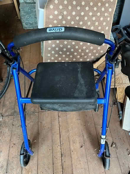 Photo of free Walking trolley with seat (Birmingham B28) #1