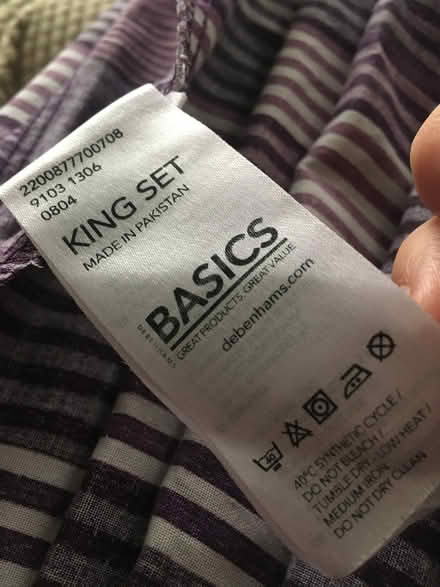 Photo of free King size duvet cover and two pillow cases. (Chelmsford CM1) #1