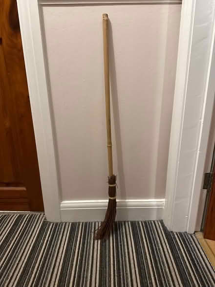 Photo of free Dress up witches broom (Hatch Warren RG22) #1