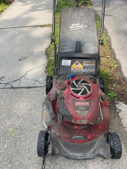 Photo of free curb alert lawnmowers (Daniel street Newton) #2