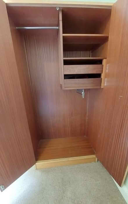 Photo of free Wooden wardrobe, traditional style (Marchmont EH9) #2