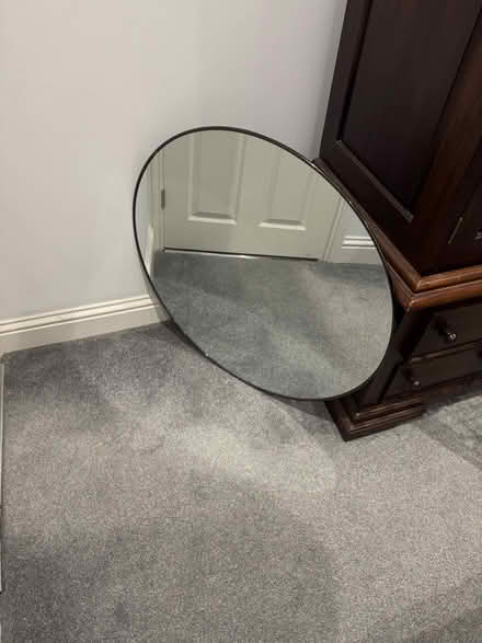 Photo of free Round wall mirror (Bricknells Meadow OX28) #3